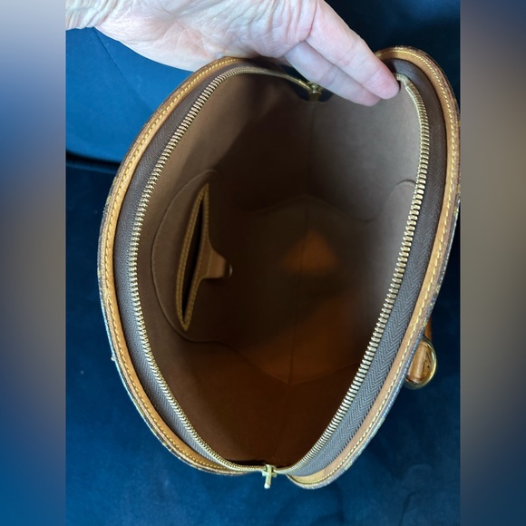 AUTHENTIC Louis Vuitton Ellipse PM - Picture 9 of 16